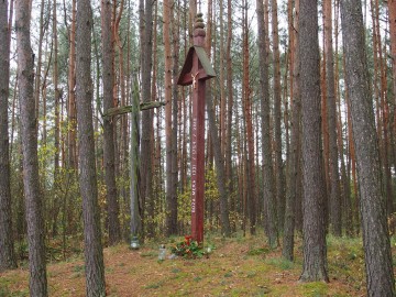 Krzyż Boża Męka w Majkowicach - Sulejowski PK, 